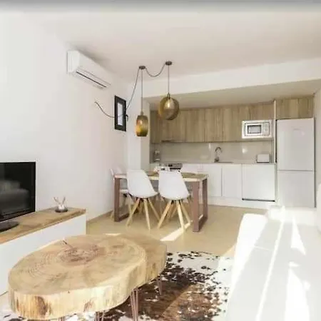 Maravilloso Apto De Diseno A 1 Minuto De La Playa *